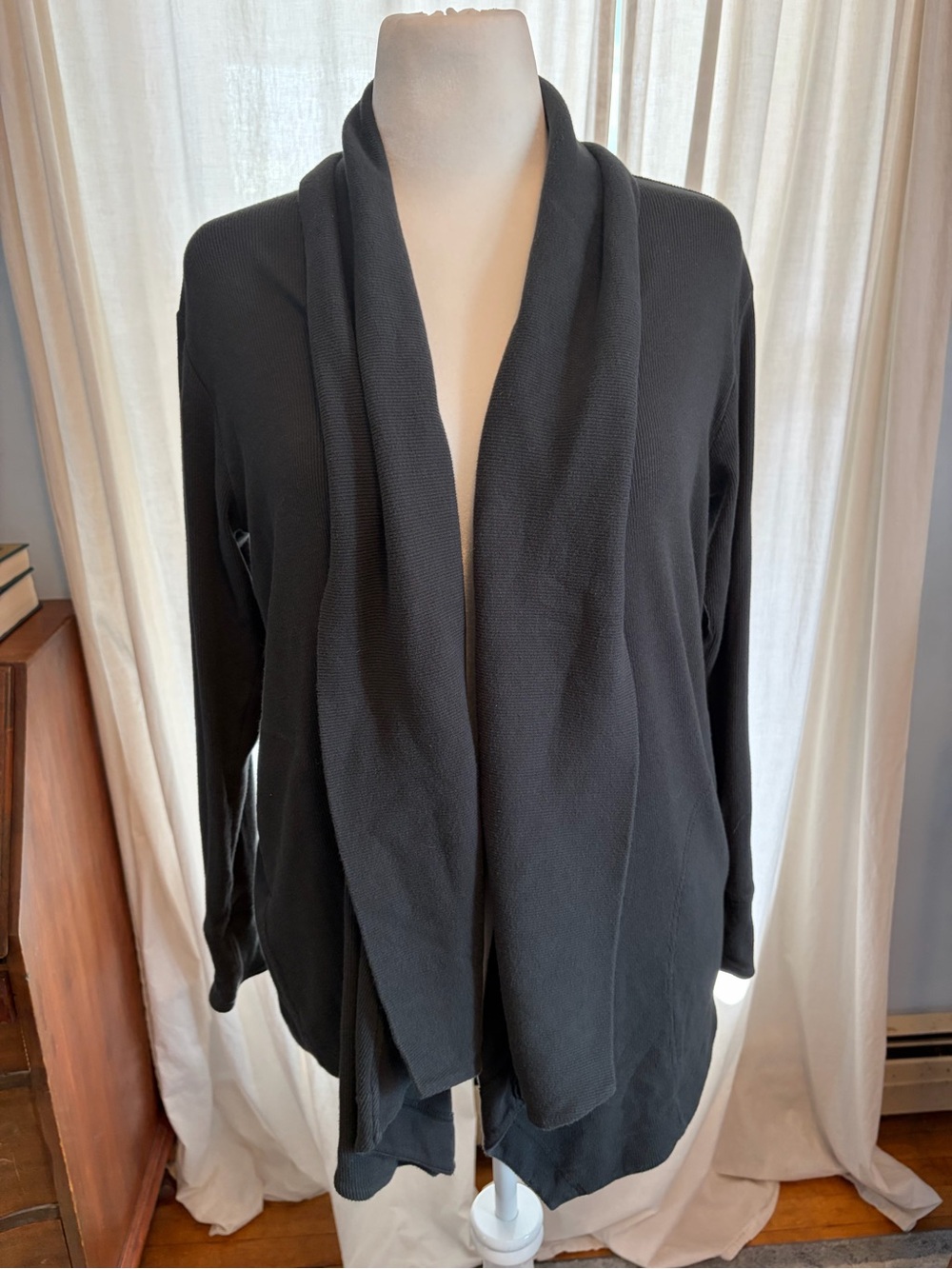 Athleta Pranayama Restore Rib Wrap in Elm - Picture 2 of 4